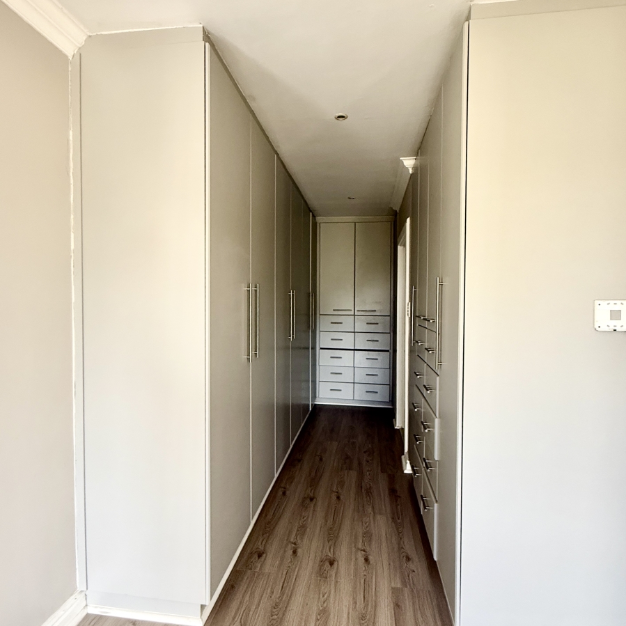 3 Bedroom Property for Sale in Summerstrand Eastern Cape